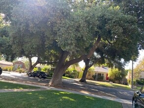 520 N Myers St in Burbank, CA - Foto de edificio - Building Photo