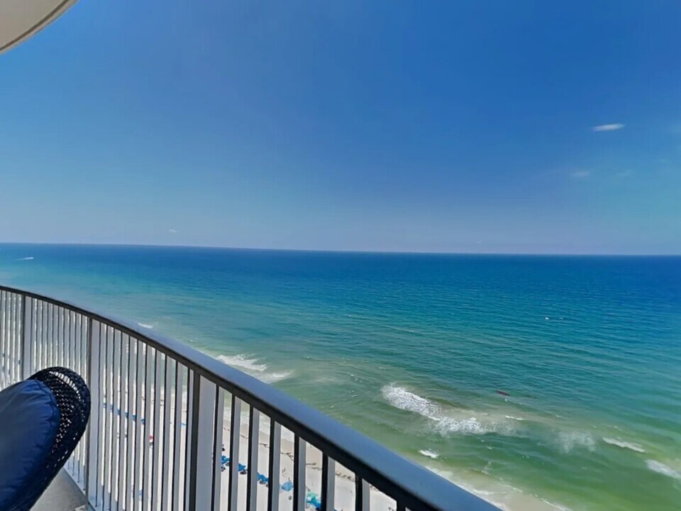 10625 Front Beach Rd, Unit 2106 in Panama City Beach, FL - Foto de edificio