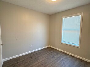 1962 N Royal St in Jackson, TN - Building Photo - Building Photo