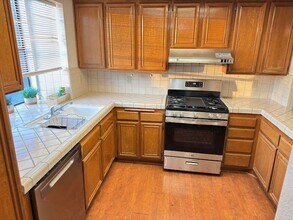 653 Fairview Ave in Arcadia, CA - Building Photo - Building Photo