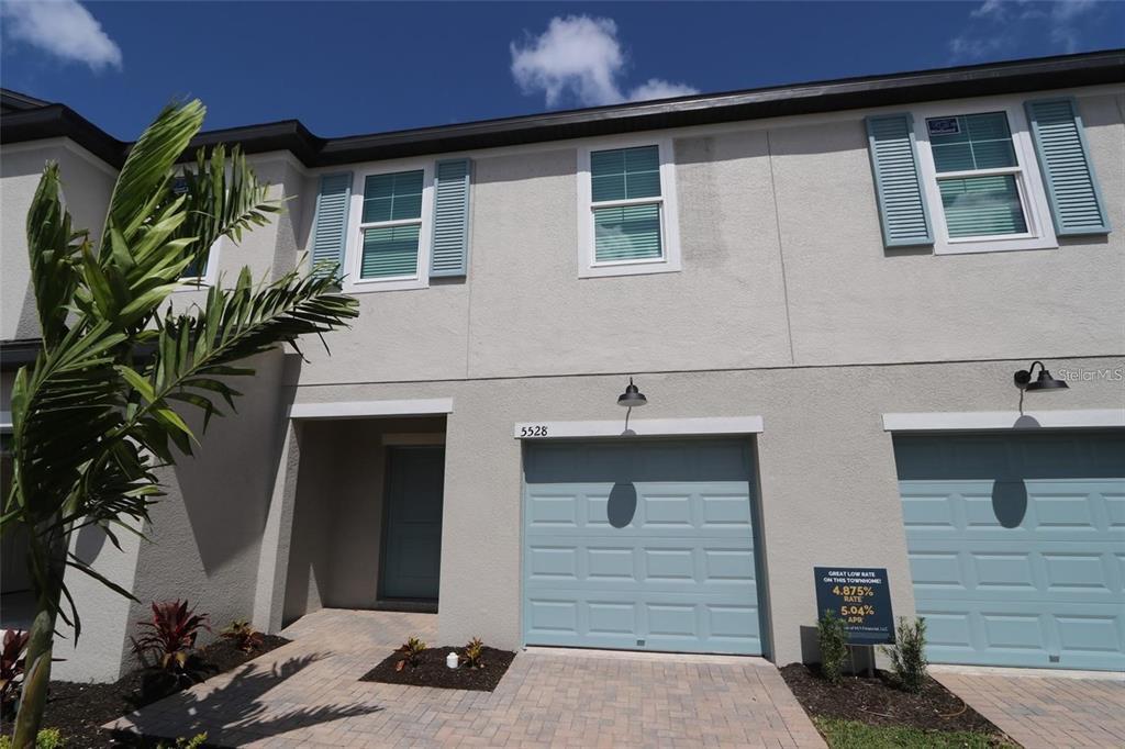 5528 Tripoli Dr in Palmetto, FL - Building Photo