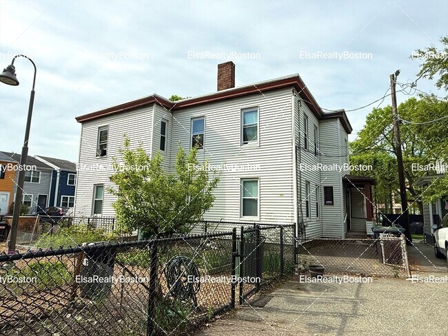 property at 6 Reed Ct