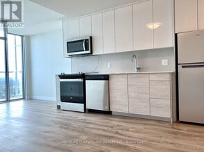 60 Frederick St in Kitchener, ON - Building Photo - Building Photo