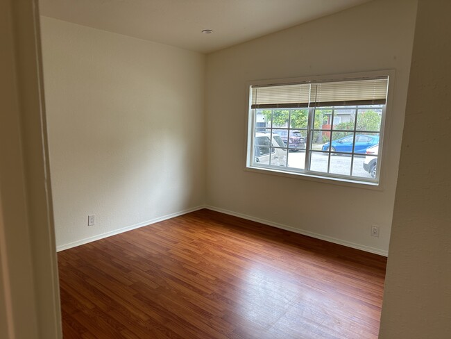 3126 Roberts Ave in Culver City, CA - Building Photo - Building Photo