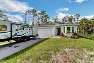 3320 41st Ave NE in Naples, FL - Building Photo - Building Photo