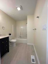 100 Hodges Manor Rd-Unit -Unit B in Portsmouth, VA - Building Photo - Building Photo