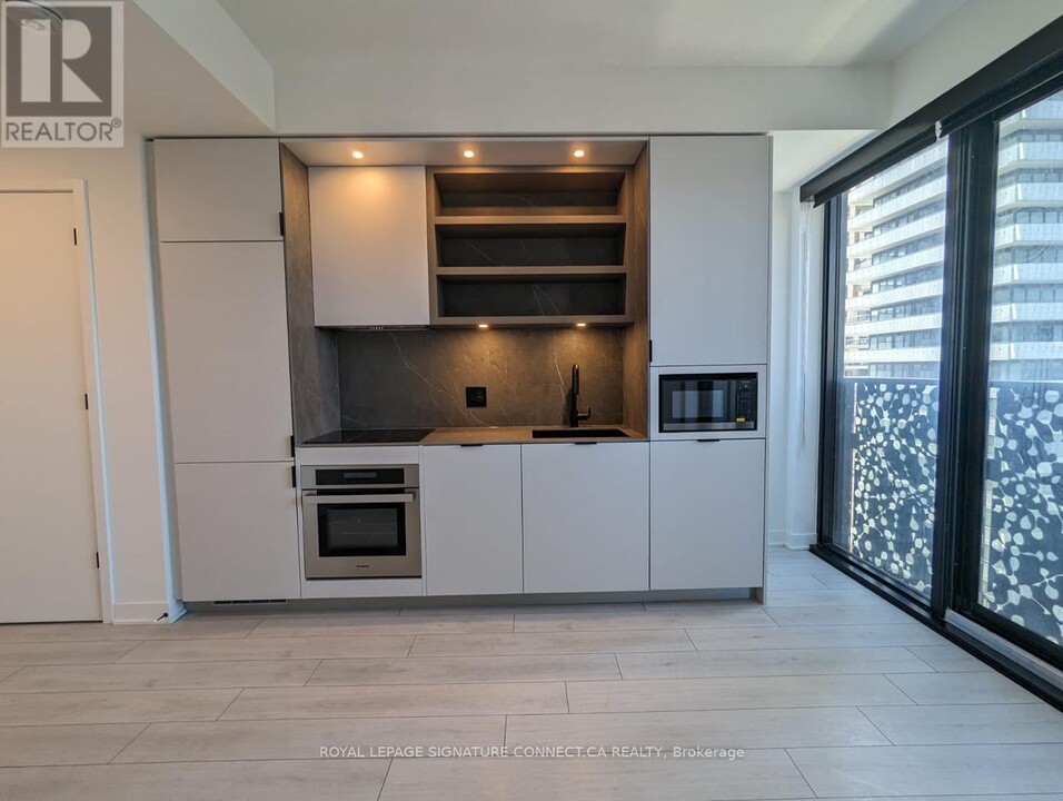 55-1455 Charles St E in Toronto, ON - Building Photo