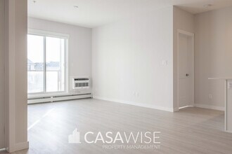 812-812 Welsh Dr in Edmonton, AB - Building Photo - Building Photo