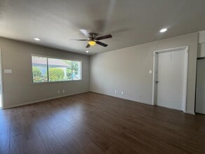 1538 E Austin Way in Fresno, CA - Building Photo - Building Photo