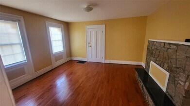 33 Smith St-Unit -1 S in Poughkeepsie, NY - Building Photo - Building Photo