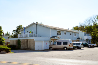 Guion Creek Apartments in Indianapolis, IN - Building Photo - Building Photo