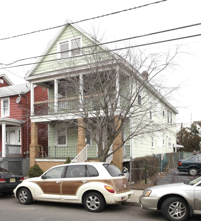 91 Guilden St in New Brunswick, NJ - Foto de edificio