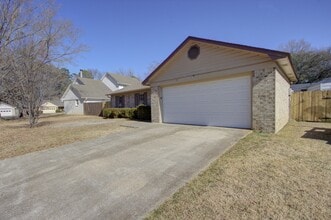118 Val Verde Trail in Wake Village, TX - Building Photo - Building Photo