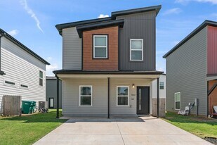 941 Ventnor Ave in Centerton, AR - Building Photo