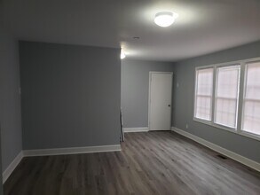 810 Anarine Rd in Fayetteville, NC - Building Photo - Building Photo