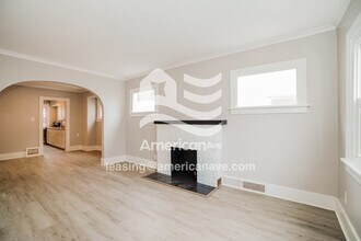 1736 Mansfield Rd in Toledo, OH - Building Photo - Building Photo