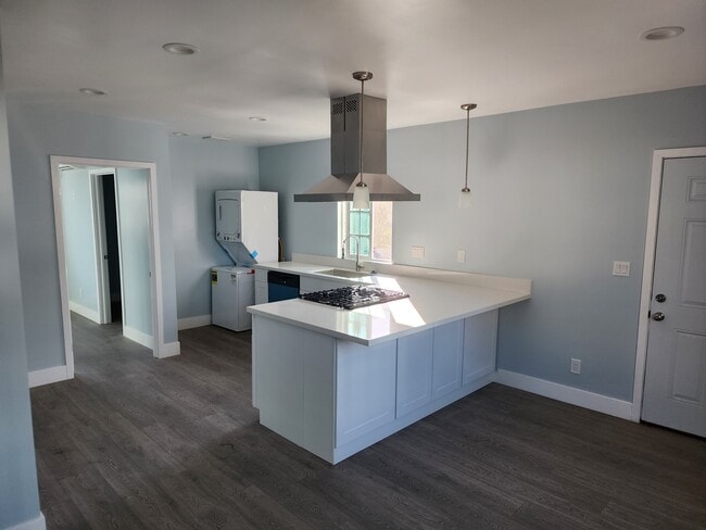 8643 Wakefield Ave in Los Angeles, CA - Building Photo - Building Photo