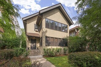 2524 Dupont Ave S in Minneapolis, MN - Building Photo - Building Photo