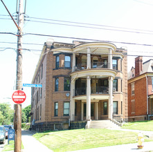 4901 Friendship Ave in Pittsburgh, PA - Building Photo - Building Photo