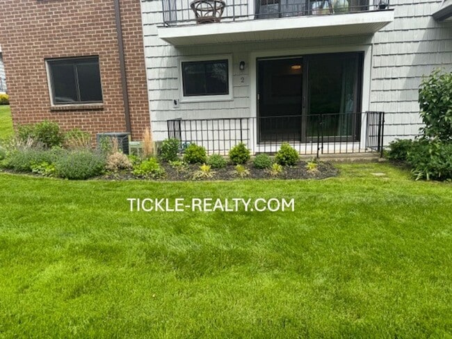 property at 23 Great Wood Ct
