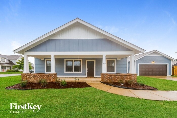 601 Enclave Ln in Calera, AL - Building Photo