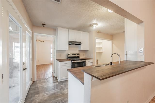 103 W Timberview Ln in Arlington, TX - Building Photo - Building Photo