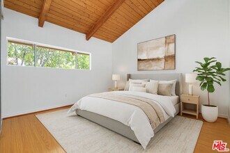 18350 Hatteras St in Los Angeles, CA - Building Photo - Building Photo