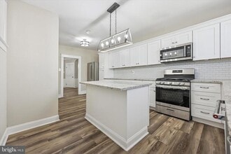 2423 76th Ave in Philadelphia, PA - Building Photo - Building Photo