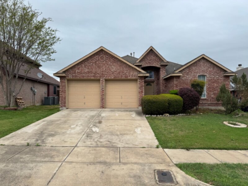 8732 Corral Cir in Fort Worth, TX - Building Photo