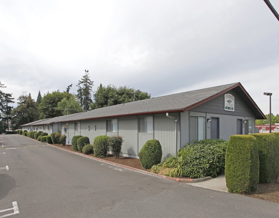 338-Fir Knoll Court Apartments in Salem, OR - Building Photo