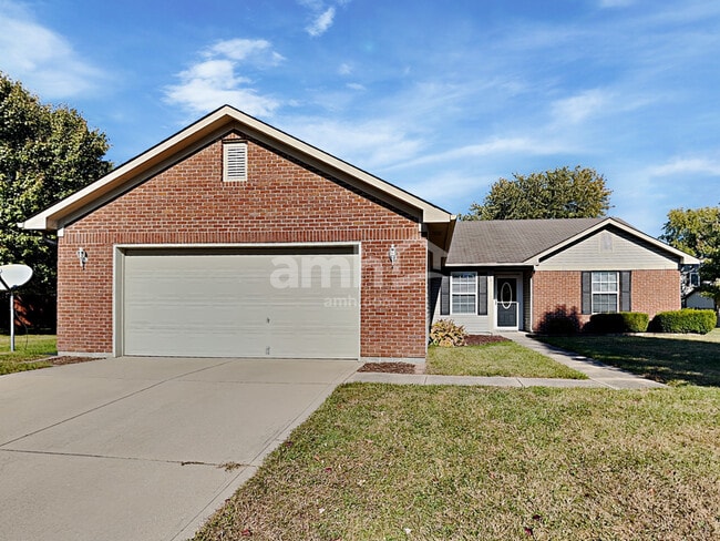 property at 571 Bay Ct N