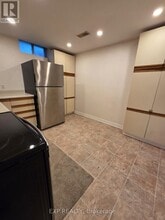 696 Penny Ln in Burlington, ON - Building Photo - Building Photo
