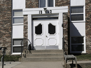 1912 Stevens Ave in Minneapolis, MN - Building Photo - Building Photo