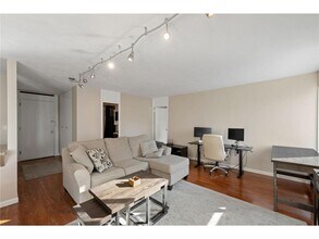 19 S 1st St in Minneapolis, MN - Building Photo - Building Photo