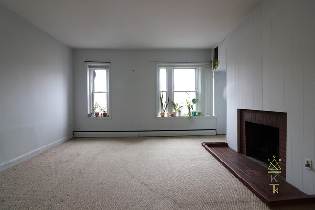 202 Saint Paul St, Unit 31 in Brookline, MA - Building Photo - Building Photo