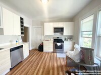 158 Boston St photo'