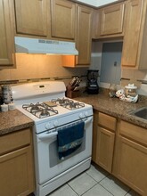 622 Lincoln Ave-Unit -104 in Addison, IL - Building Photo - Building Photo