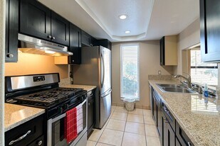 1440 E Vegas Valley Dr in Las Vegas, NV - Building Photo