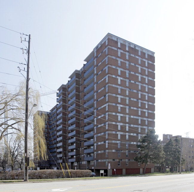 1275 Elgin St in Burlington, ON - Building Photo - Building Photo