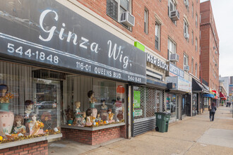 11601-11625 Queens Blvd in Forest Hills, NY - Building Photo - Building Photo