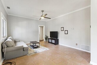 653 Somerset Terrace NE in Atlanta, GA - Building Photo - Building Photo