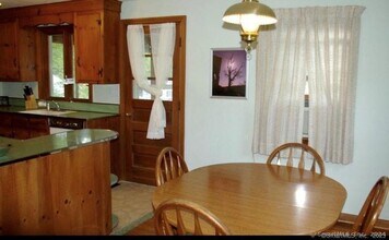 46 Klarman Dr in Hamden, CT - Building Photo - Building Photo