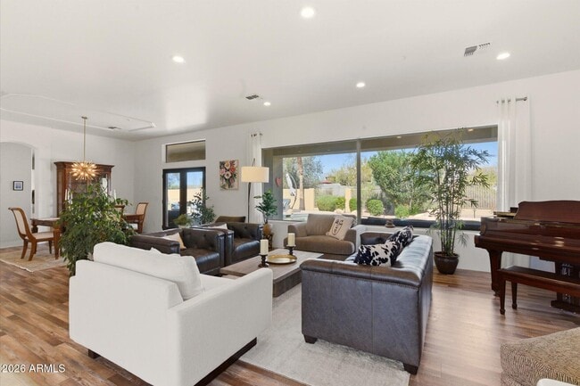 8044 E Tether Trail in Scottsdale, AZ - Building Photo - Building Photo