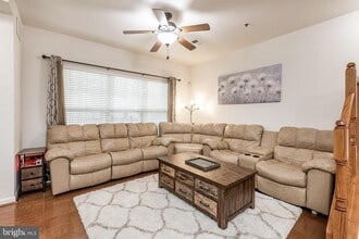 14213 St Germain Dr in Centreville, VA - Building Photo - Building Photo