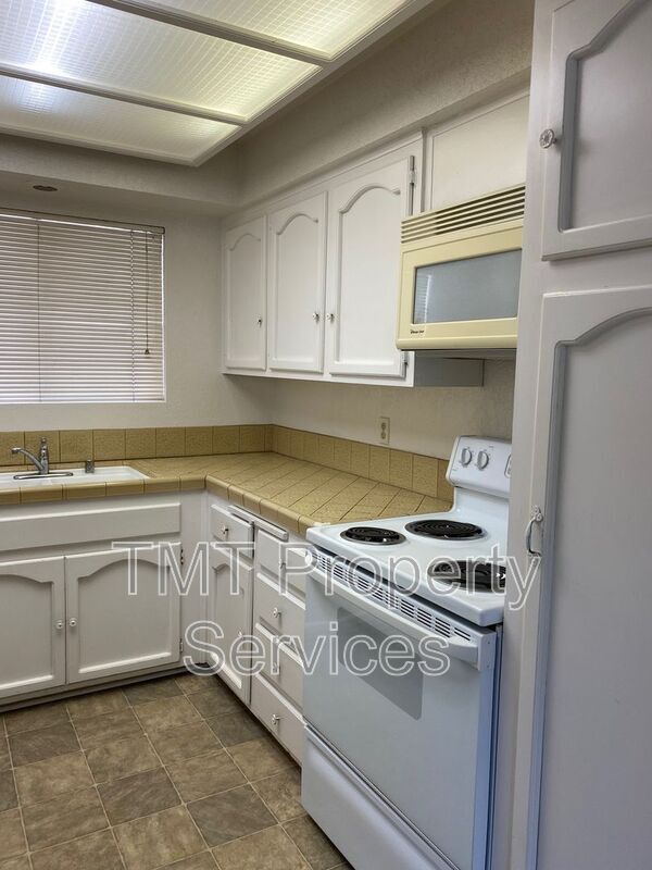 782 Higuera St in San Luis Obispo, CA - Foto de edificio - Building Photo