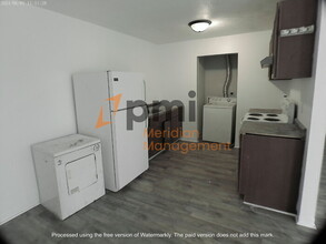 1117 W Roache St in Indianapolis, IN - Foto de edificio - Building Photo