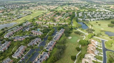 5750 Fairway Park Ct, Unit 101 in Boynton Beach, FL - Foto de edificio - Building Photo