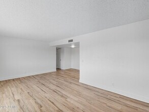 4740 E Moreland St in Phoenix, AZ - Building Photo - Building Photo