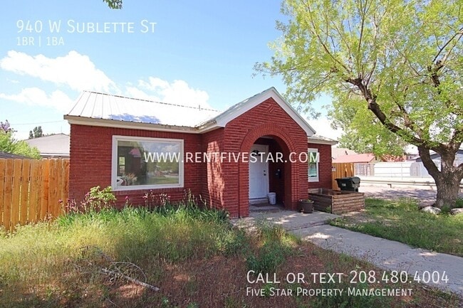 property at 940 W Sublette St