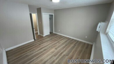 95-101 Upton St. in Grafton, MA - Building Photo - Building Photo